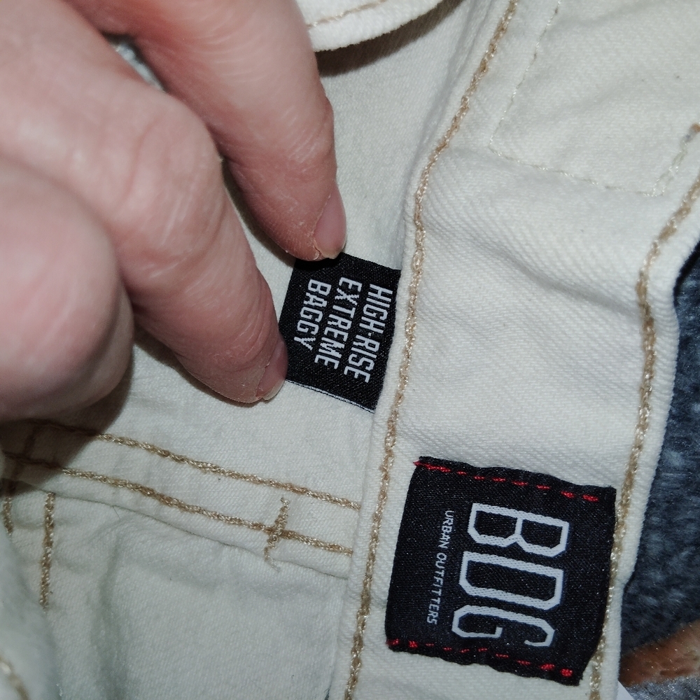 BDG high rise extreme baggy white jeans - 24" - Picture 12 of 13